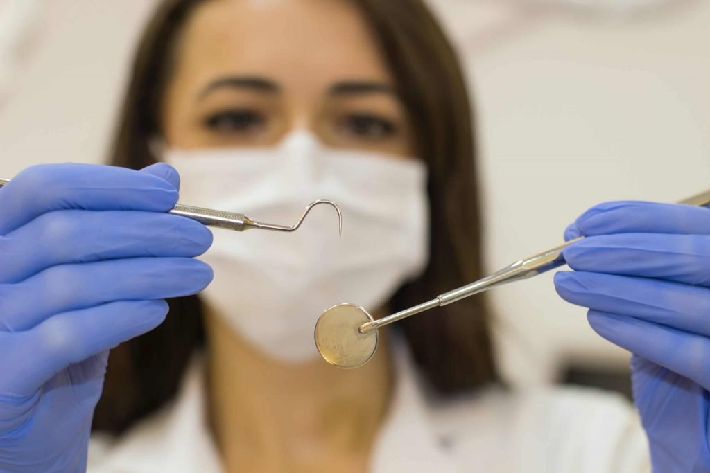 Saignement des gencives à Tanger : causes, gingivite et traitements possibles